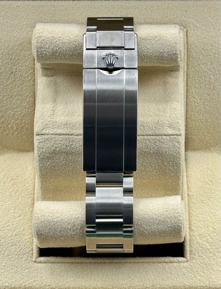 2014 Rolex Submariner "Hulk" 40mm 116610LV Green Dial