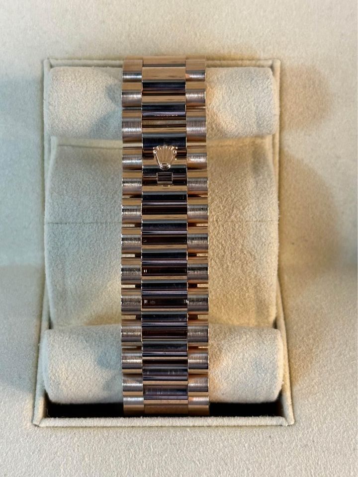 2020 Rolex Day-Date 40mm 228235 Presidential Rose Gold Sundust Dial