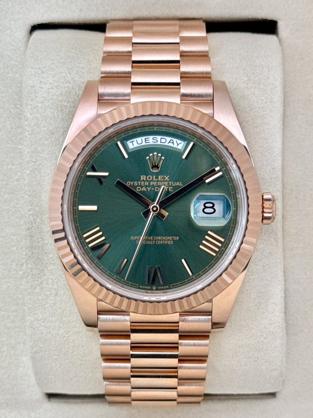 NEW 2025 Rolex Day-Date 40mm 228235 Presidential Rose Gold Olive Green Dial