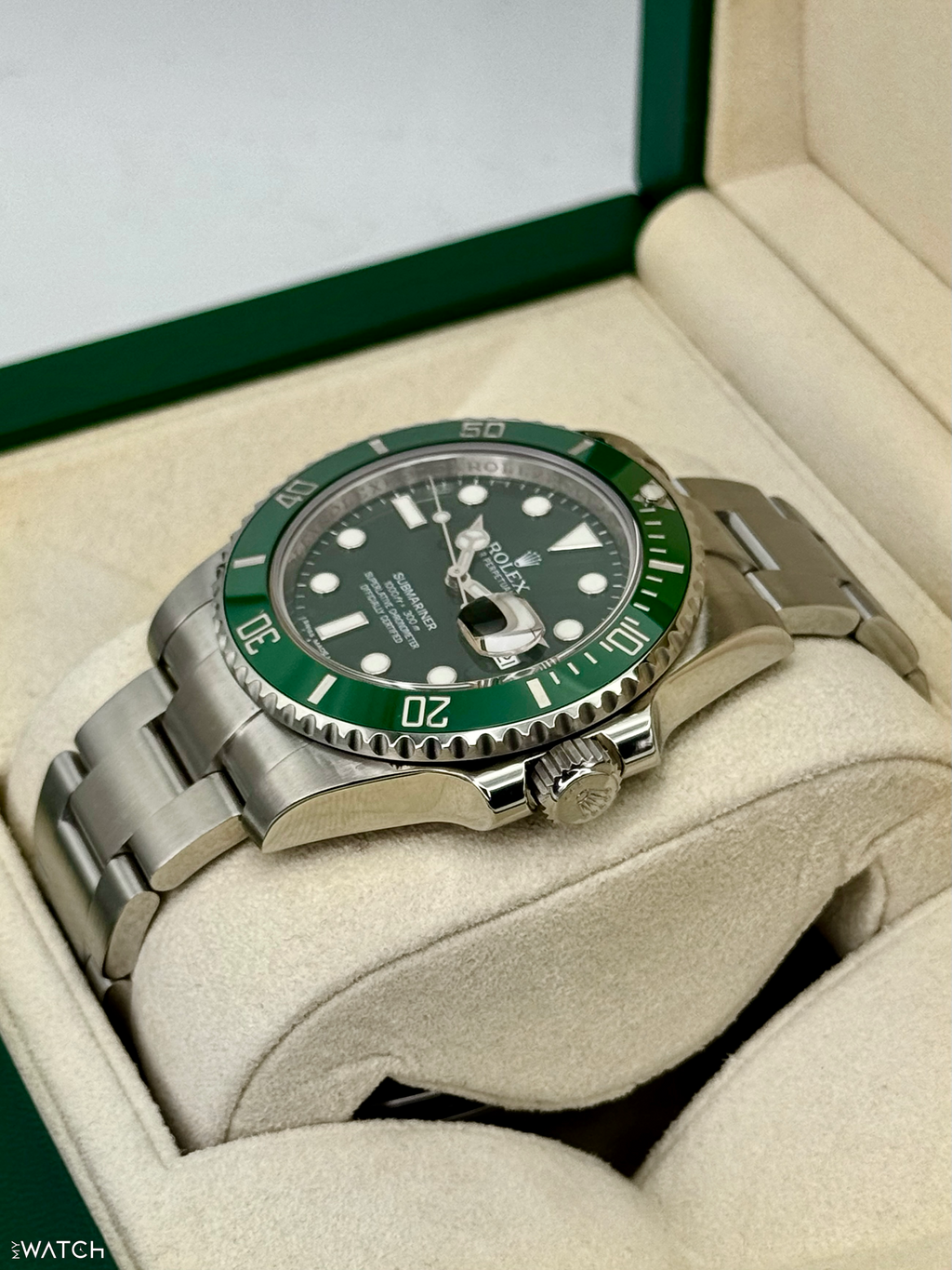 2015 Rolex Submariner "Hulk" 40mm 116610LV Green Dial