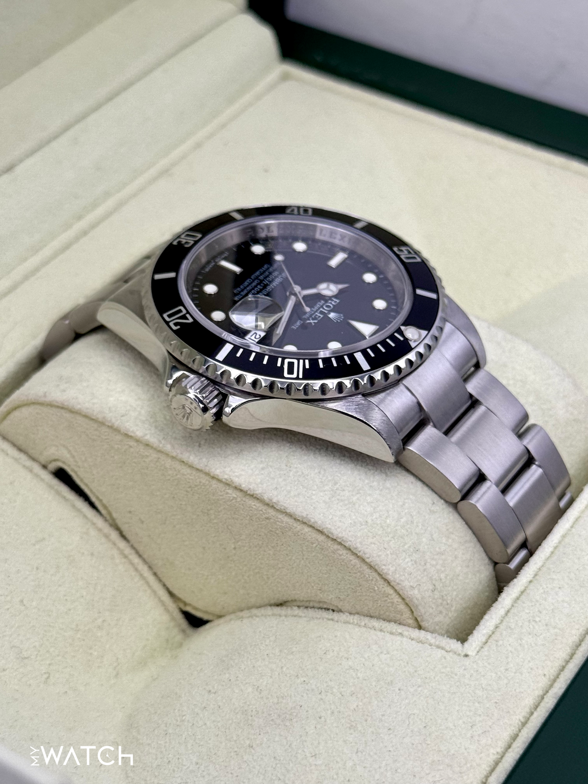 2009 Rolex Submariner Date 40mm 16610 Stainless Steel Black Dial