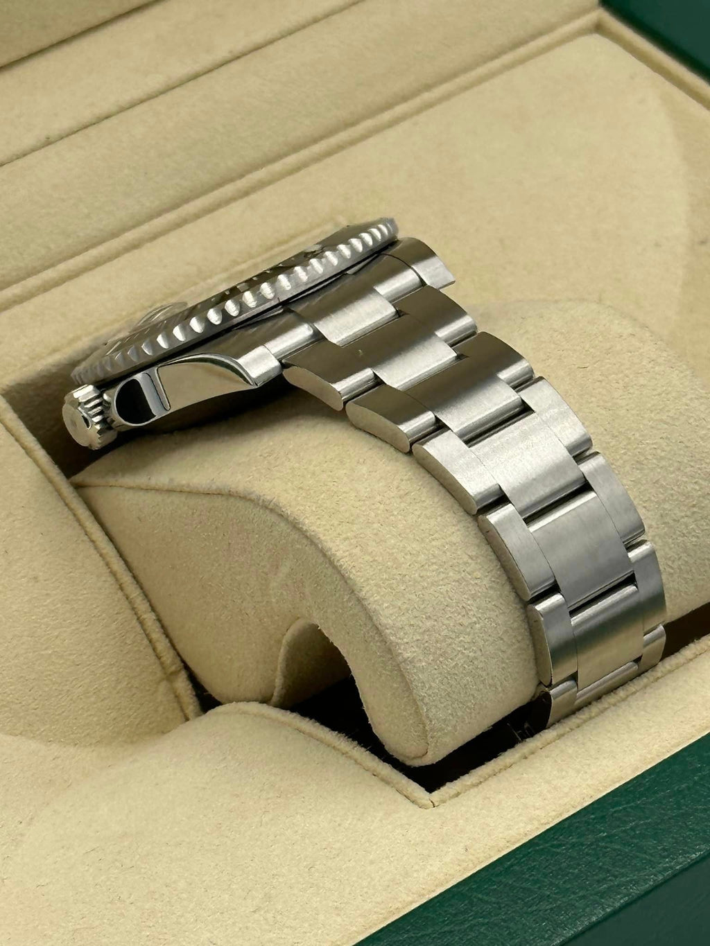 2015 Rolex Submariner 40mm 116610LN Stainless Steel Black Dial
