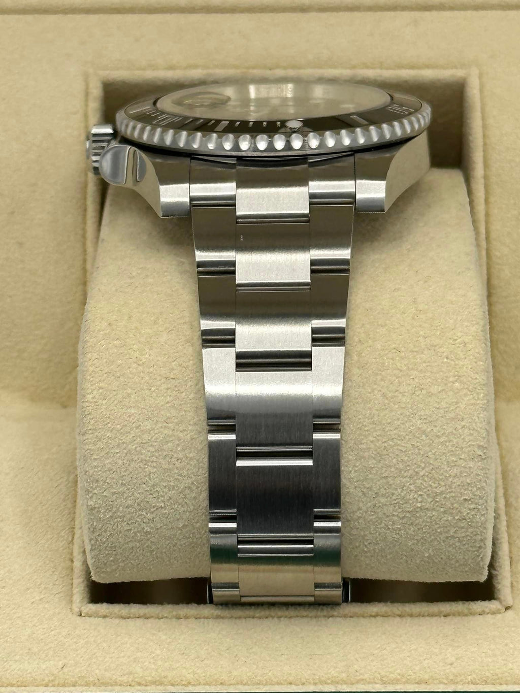 2015 Rolex Submariner 40mm 116610LN Stainless Steel Black Dial