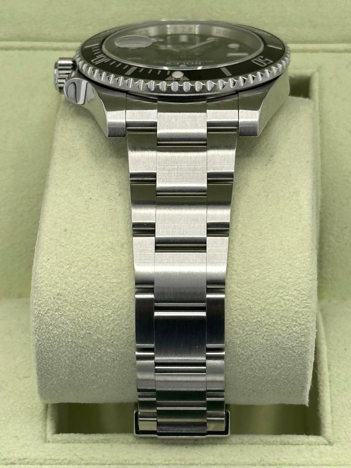 2012 Rolex Submariner Date 40mm 116610 Black Dial
