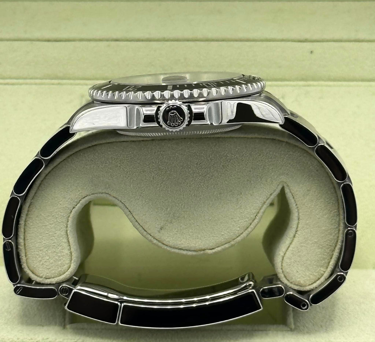 2012 Rolex Submariner Date 40mm 116610 Black Dial
