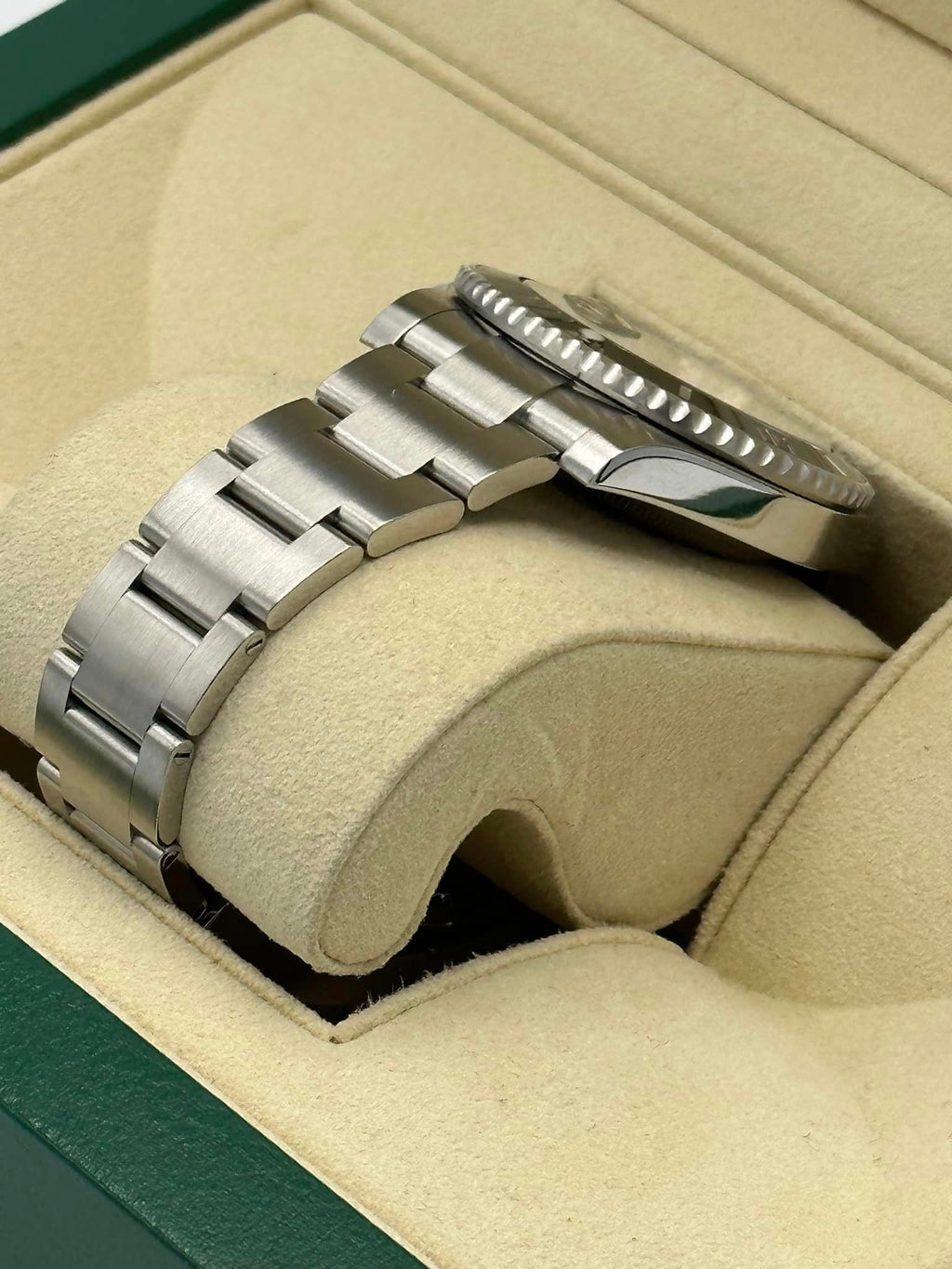 2015 Rolex Submariner 40mm 116610LN Stainless Steel Black Dial