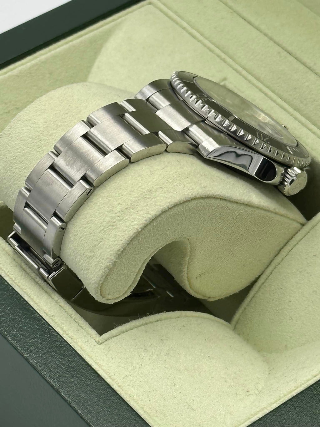 2012 Rolex Submariner Date 40mm 116610 Black Dial