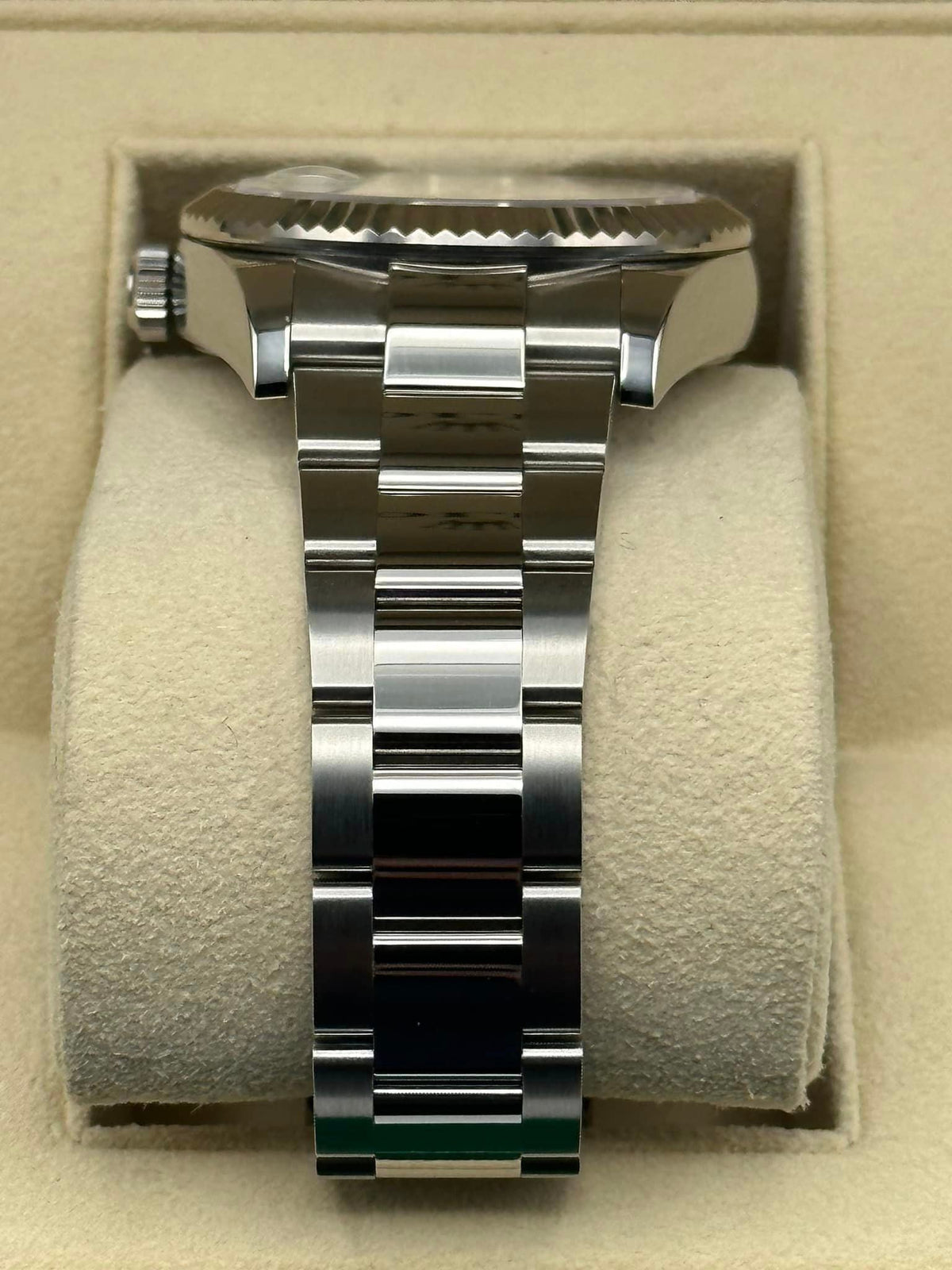 Rolex Sky-Dweller 42mm 326934 Stainless Steel Oyster White Dial