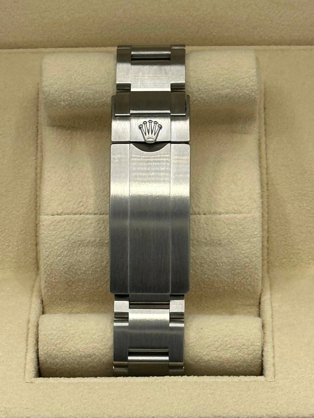 Rolex Submariner "Hulk" 40mm 116610LV Green Dial