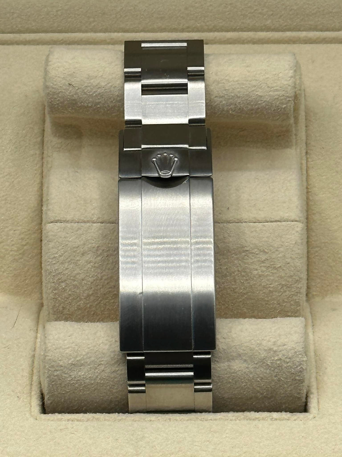 2016 Rolex Submariner "Hulk" 40mm 116610LV Green Dial