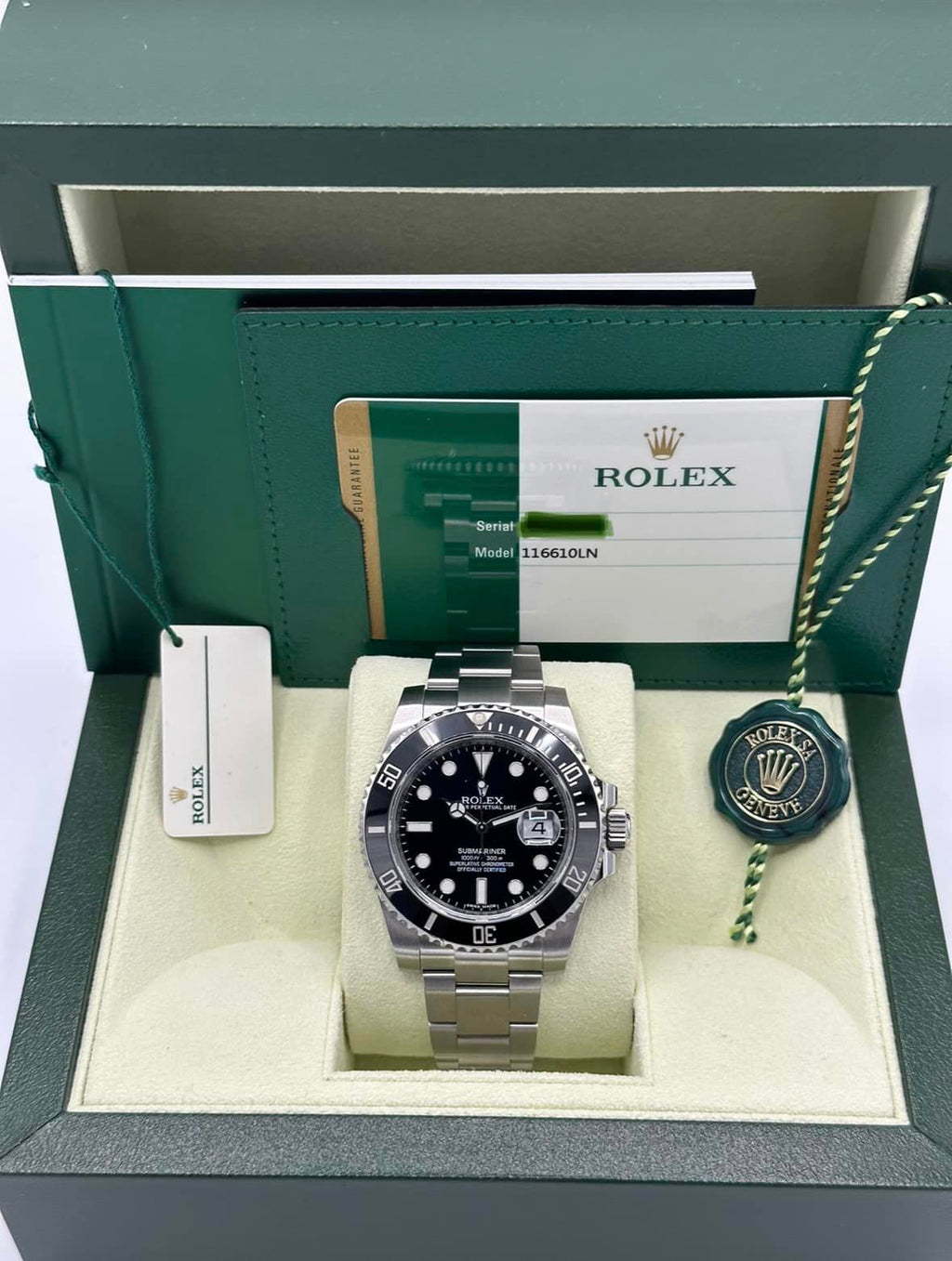 2016 Rolex Submariner 40mm 116610LN Stainless Steel Black Dial