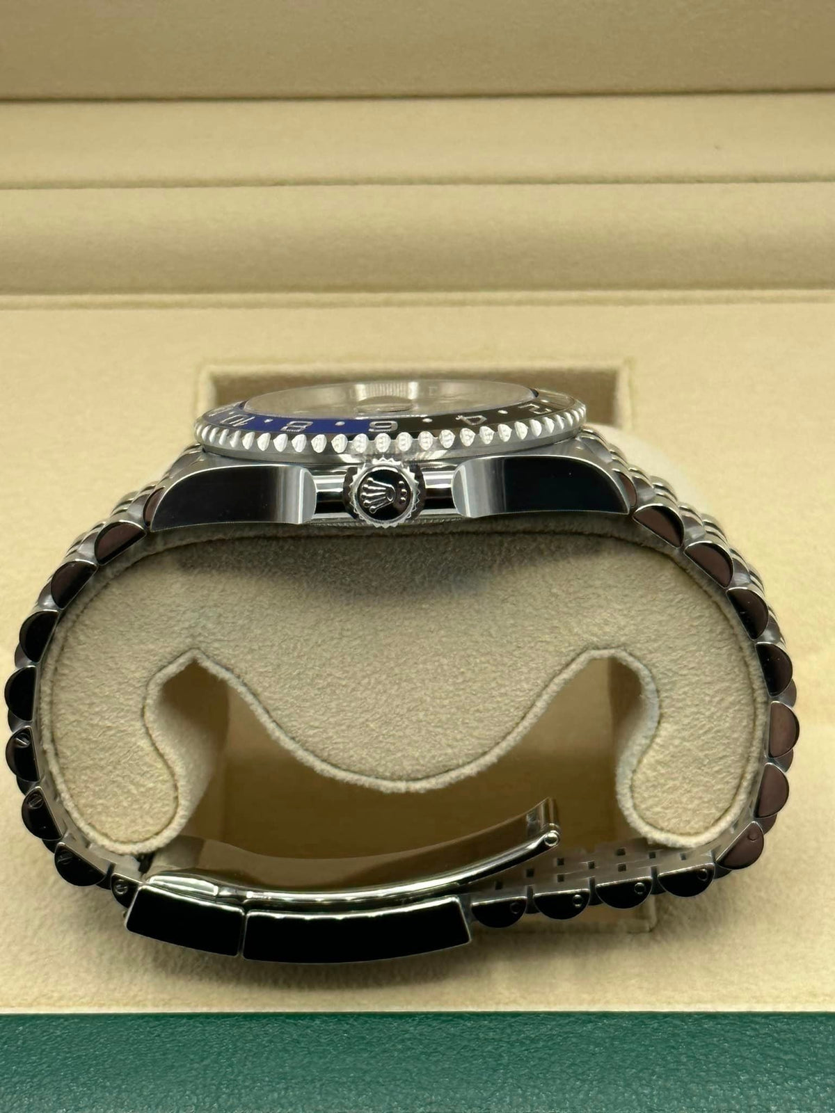NEW 2023 Rolex GMT-Master II "Batgirl" 40mm 126710BLNR Jubilee Black Dial