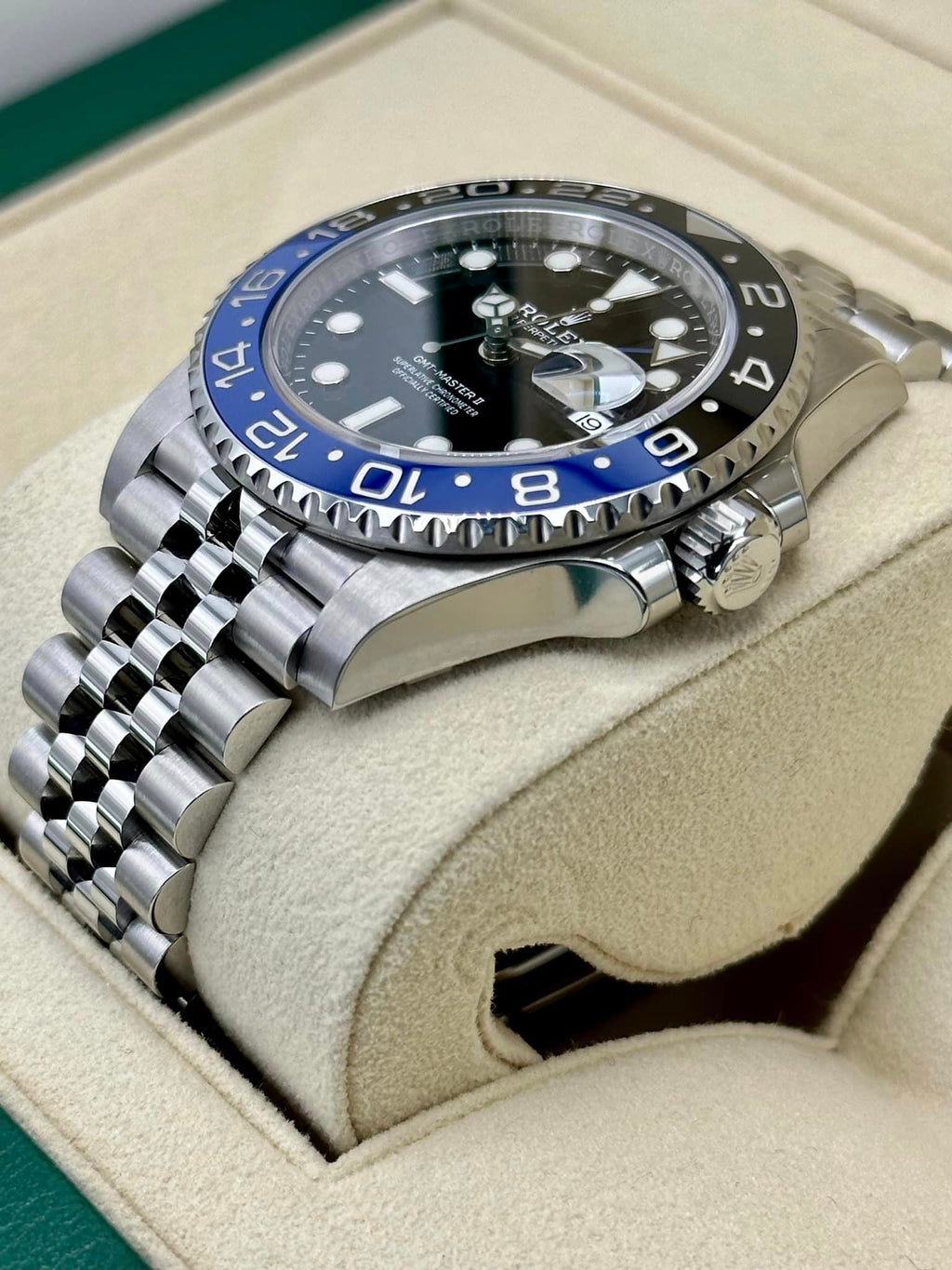 NEW 2022 Rolex GMT-Master II "Batgirl" 40mm 126710BLNR Jubilee Black Dial