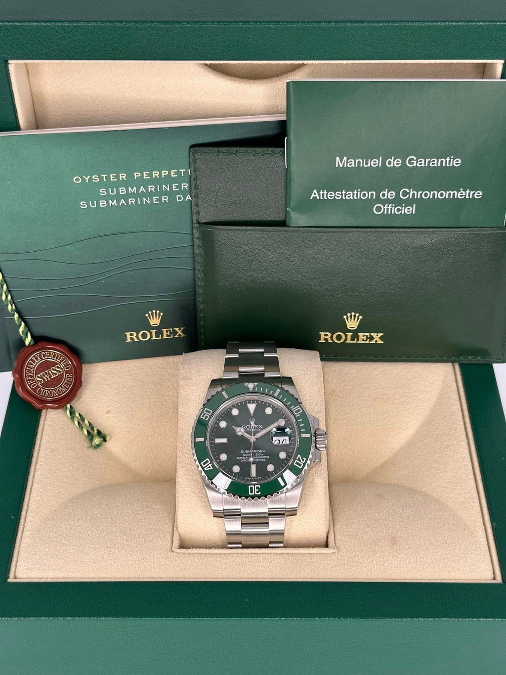 Rolex Submariner "Hulk" 116610LV 40mm Green Dial