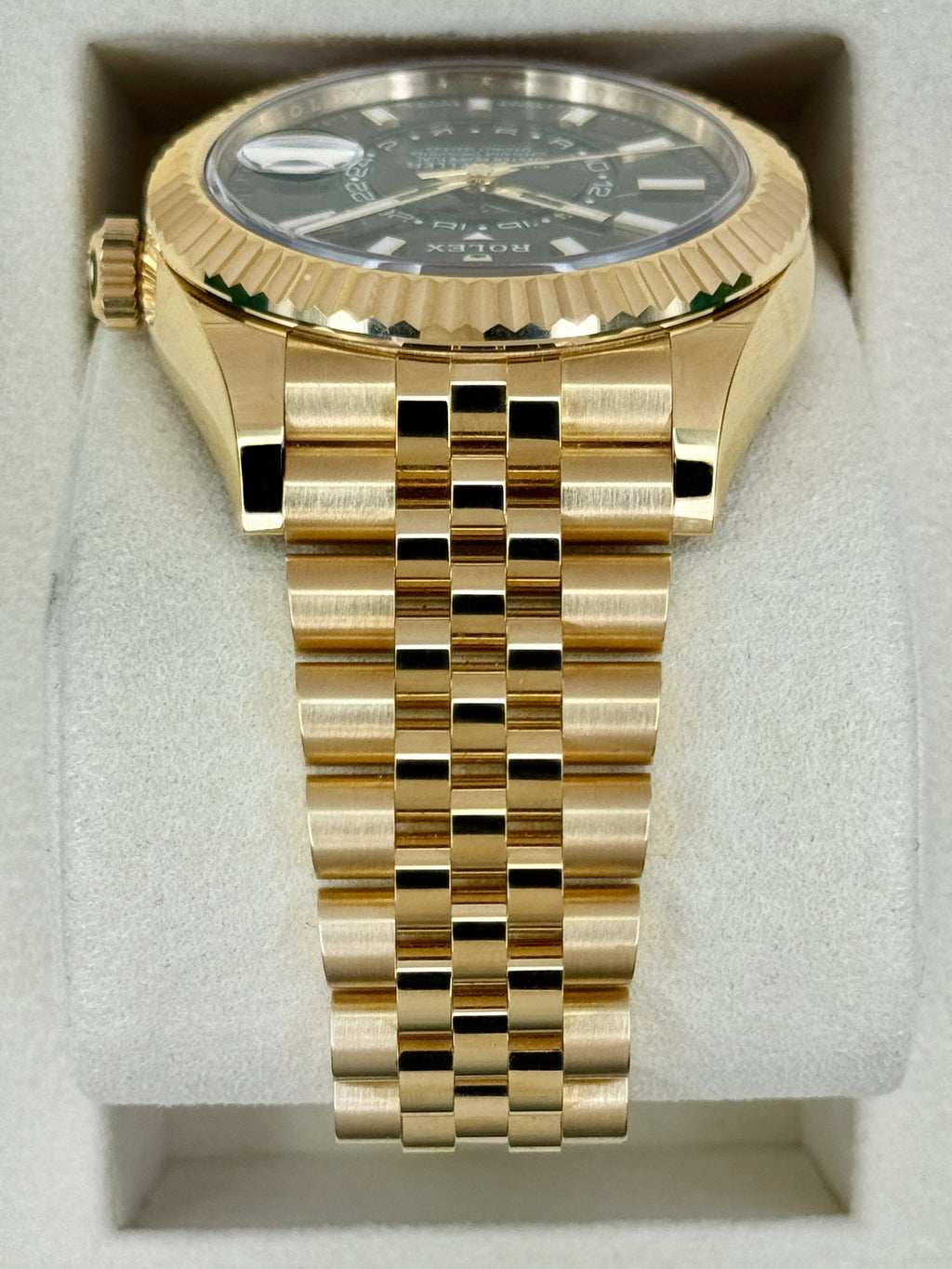 2025 Rolex Sky-Dweller 42mm 336938 Yellow Gold Jubilee Green Dial