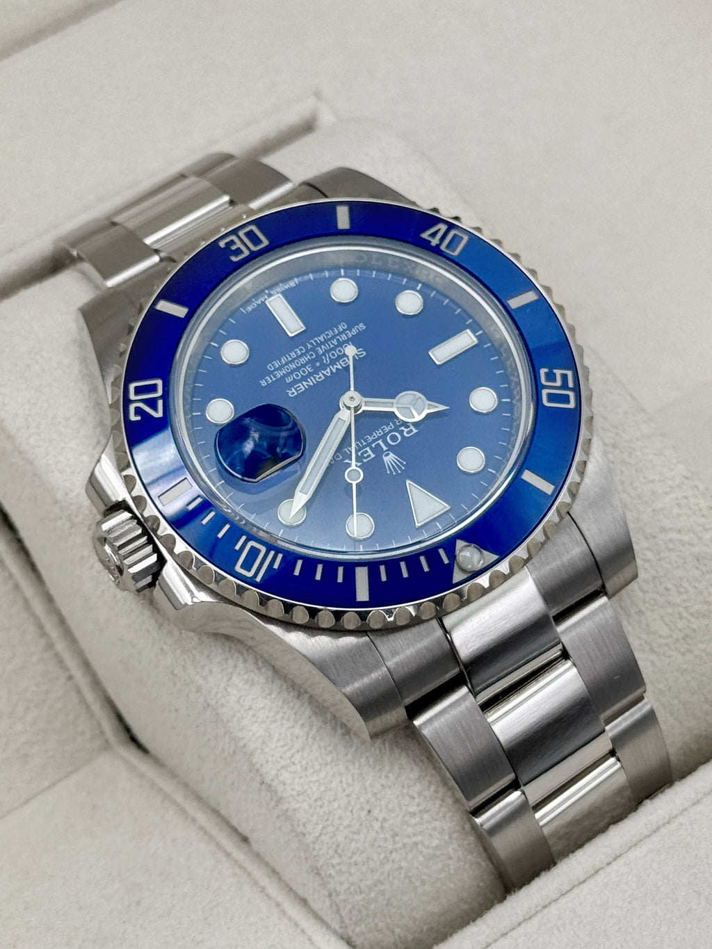 2016 Rolex Submariner Smurf 40mm 116619LB White Gold Blue Dial