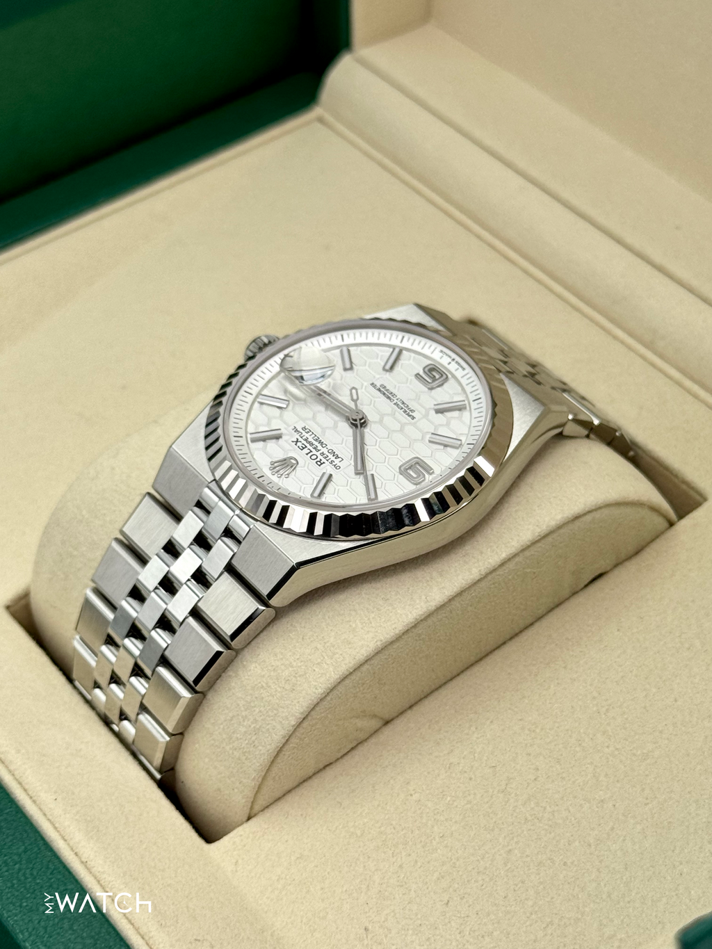 NEW 2026 Rolex Land-Dweller 40mm 127334 Stainless Steel Jubilee White Dial