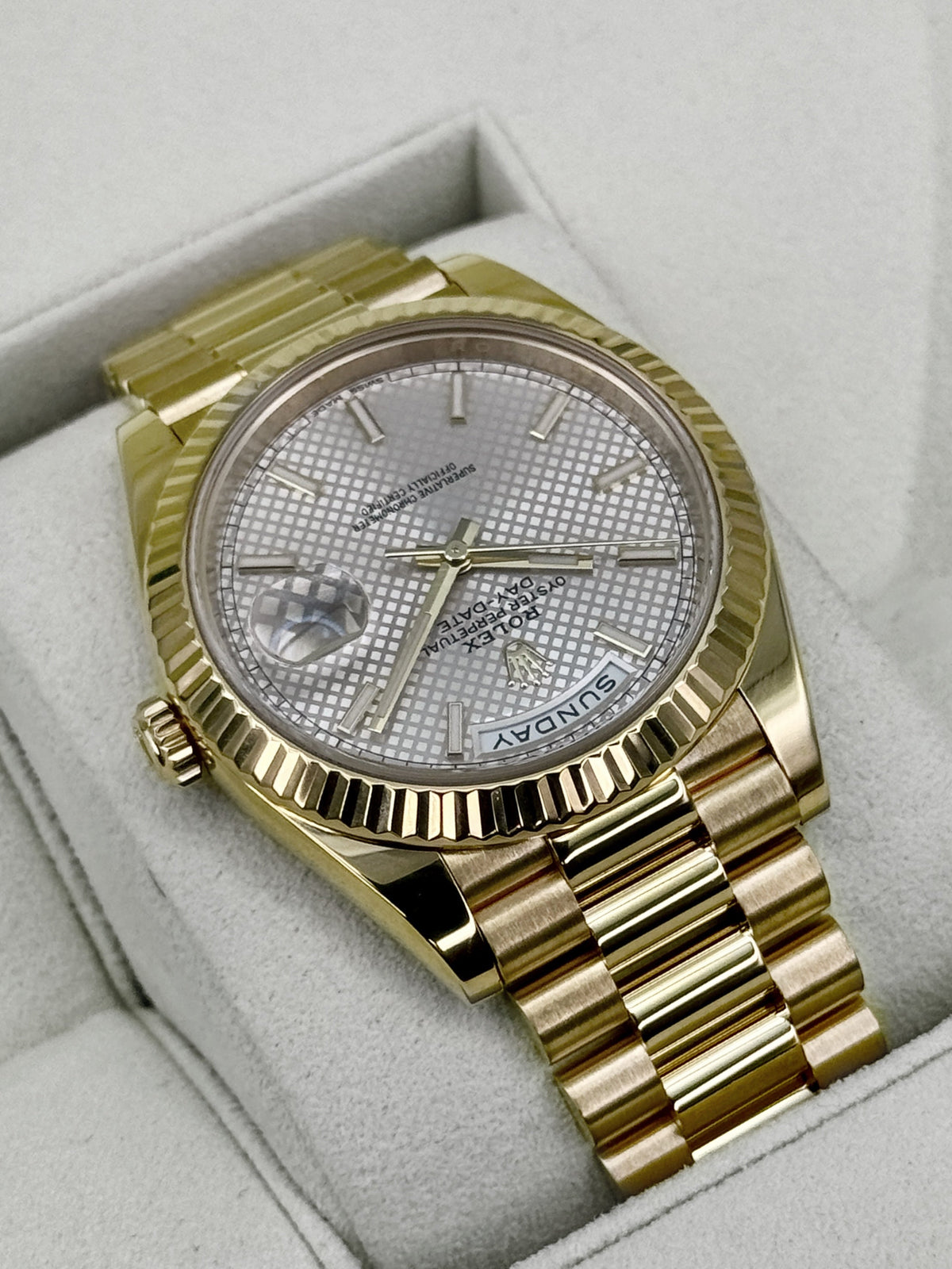 2016 Rolex Day-Date 40mm 228238 Presidential Silver Motif Dial