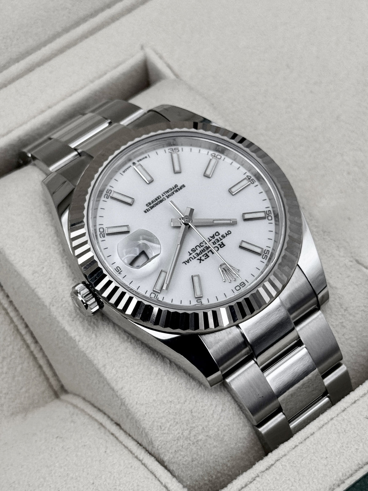 2022 Rolex Datejust 41mm 126334 Stainless Steel Oyster White Dial