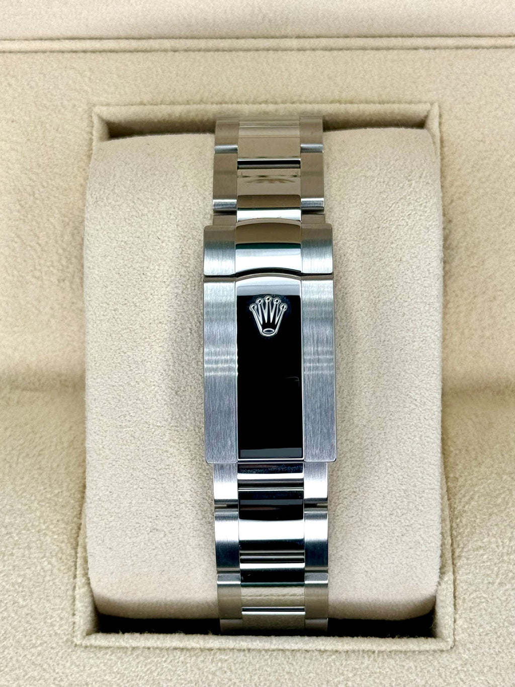 NEW 2025 Rolex Datejust 41mm 126300 Stainless Steel Oyster Green Dial