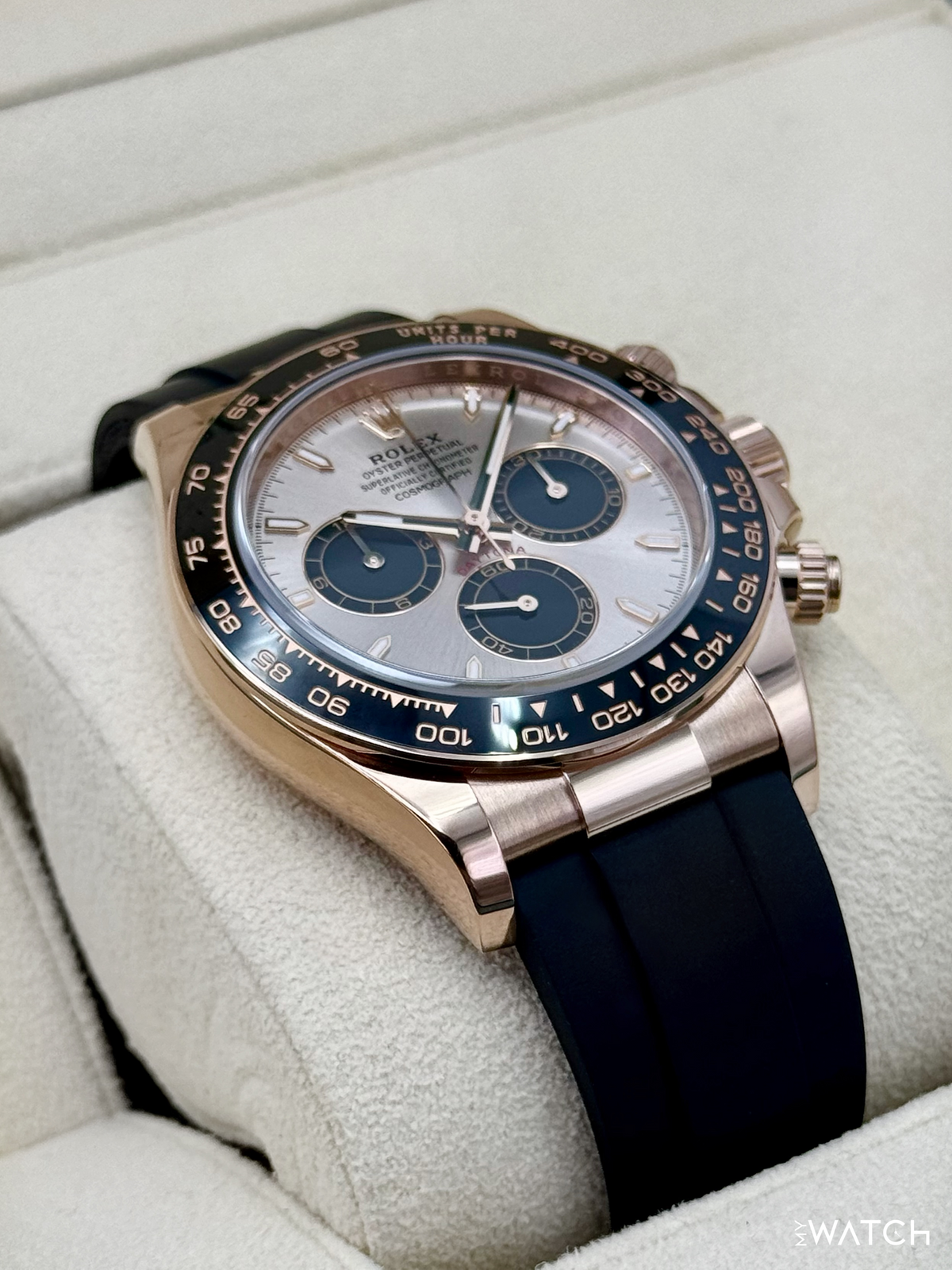 2025 Rolex Daytona 40mm 126515LN Rose Gold Oysterflex Sundust Dial