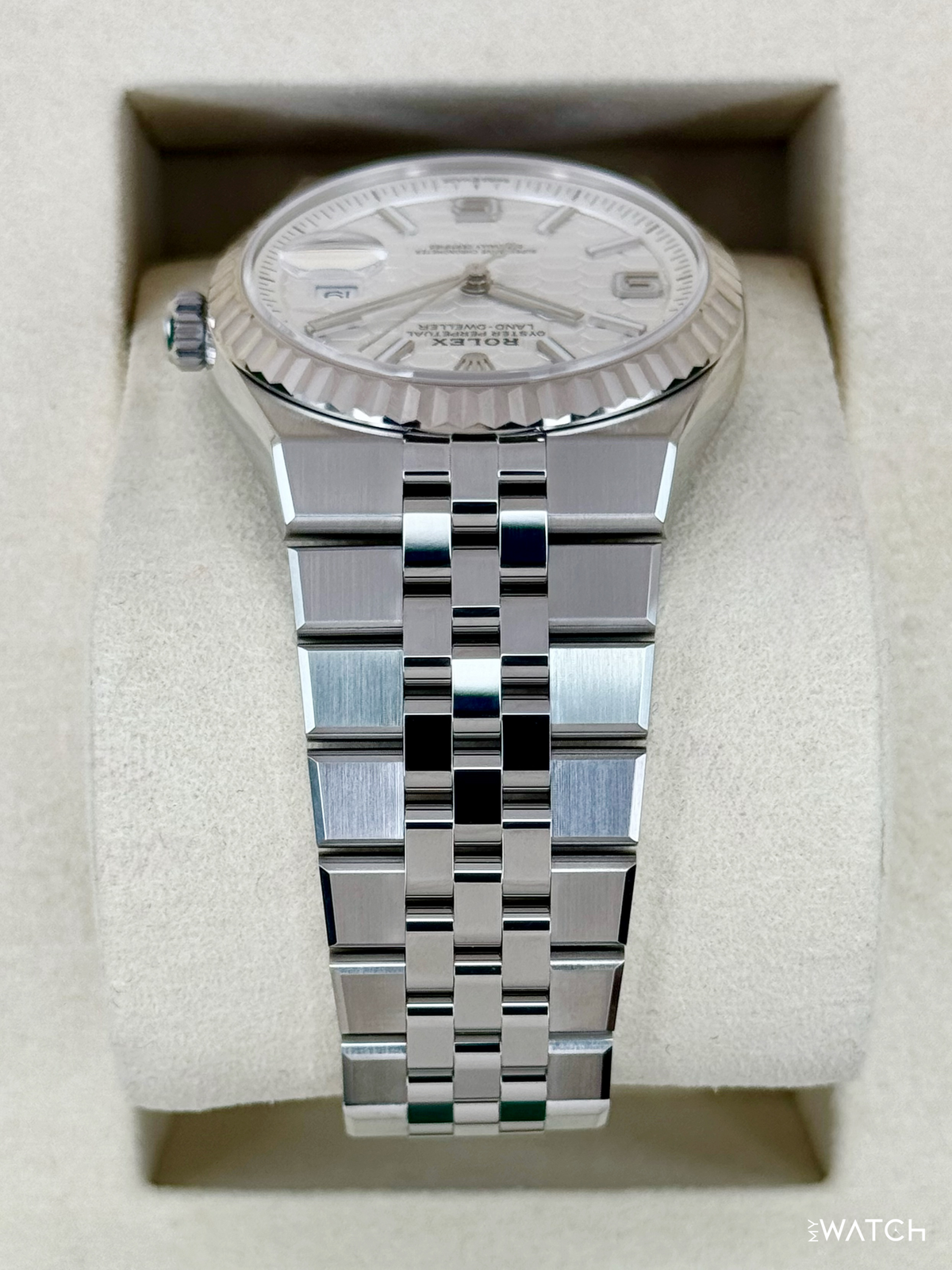 NEW 2026 Rolex Land-Dweller 36mm 127234 Stainless Steel Flat Jubilee White Dial
