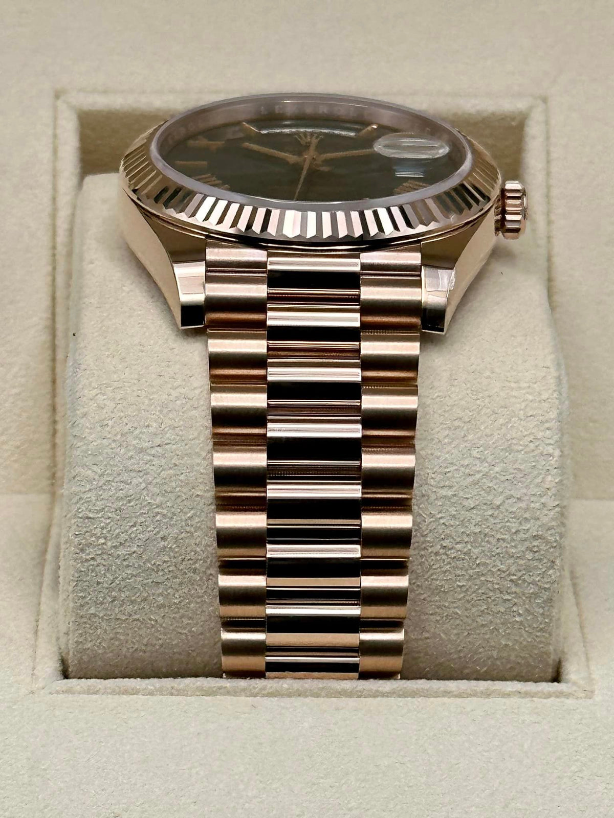NEW 2023 Rolex Day-Date 40mm 228235 Presidential Rose Gold Green Dial