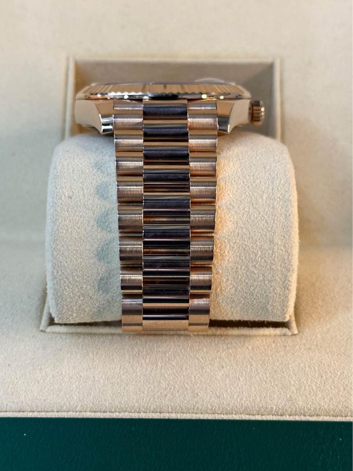 2020 Rolex Day-Date 40mm 228235 Presidential Rose Gold Sundust Dial