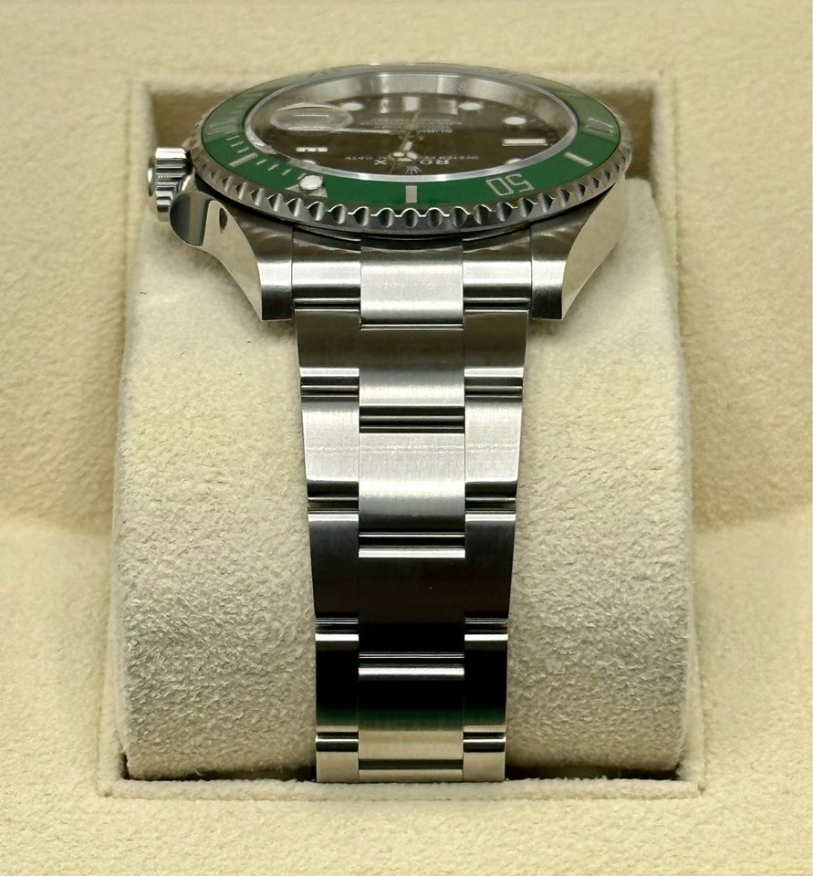 NEW 2023 Rolex Submariner "Starbucks" 41mm 126610LV Black Dial