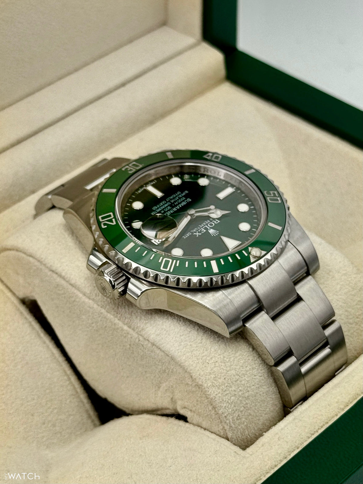 2015 Rolex Submariner "Hulk" 40mm 116610LV Green Dial