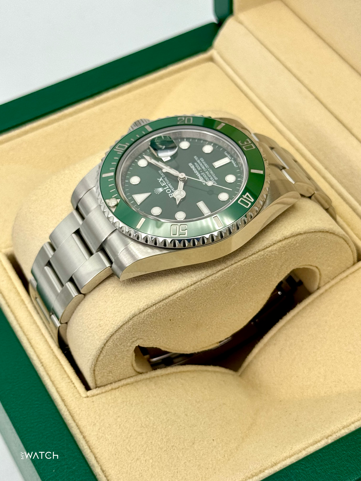 2017 Rolex Submariner "Hulk" 40mm 116610LV Green Dial