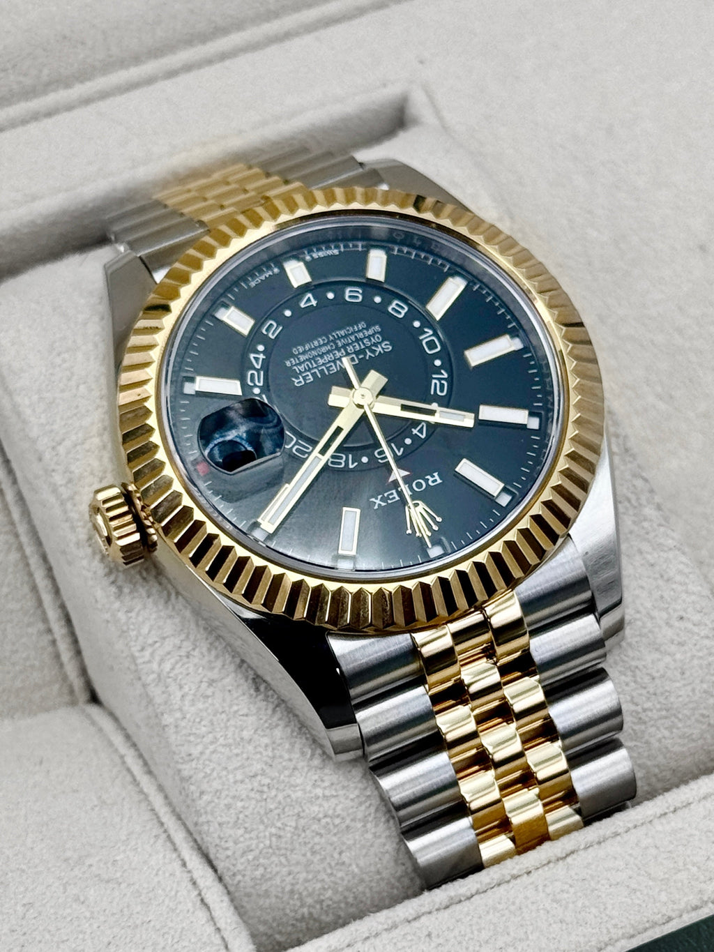 2025 Rolex Sky-Dweller 42mm 336933 Two-Tone Jubilee Black Dial