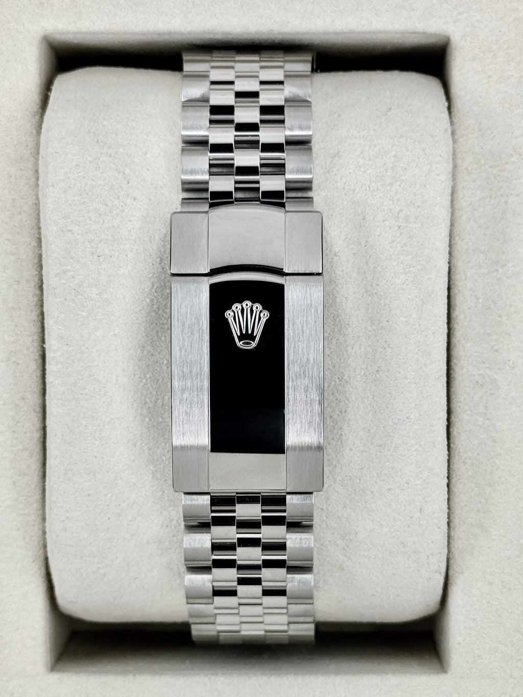 NEW 2025 Rolex Datejust 41mm 126334 Stainless Steel Jubilee Rhodium Dial
