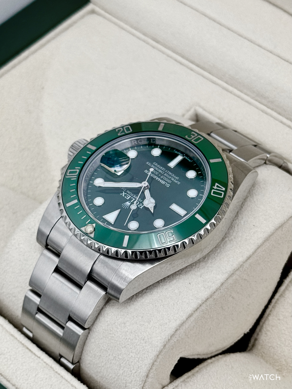 2017 Rolex Submariner “Hulk” 40mm 116610LV Green Dial