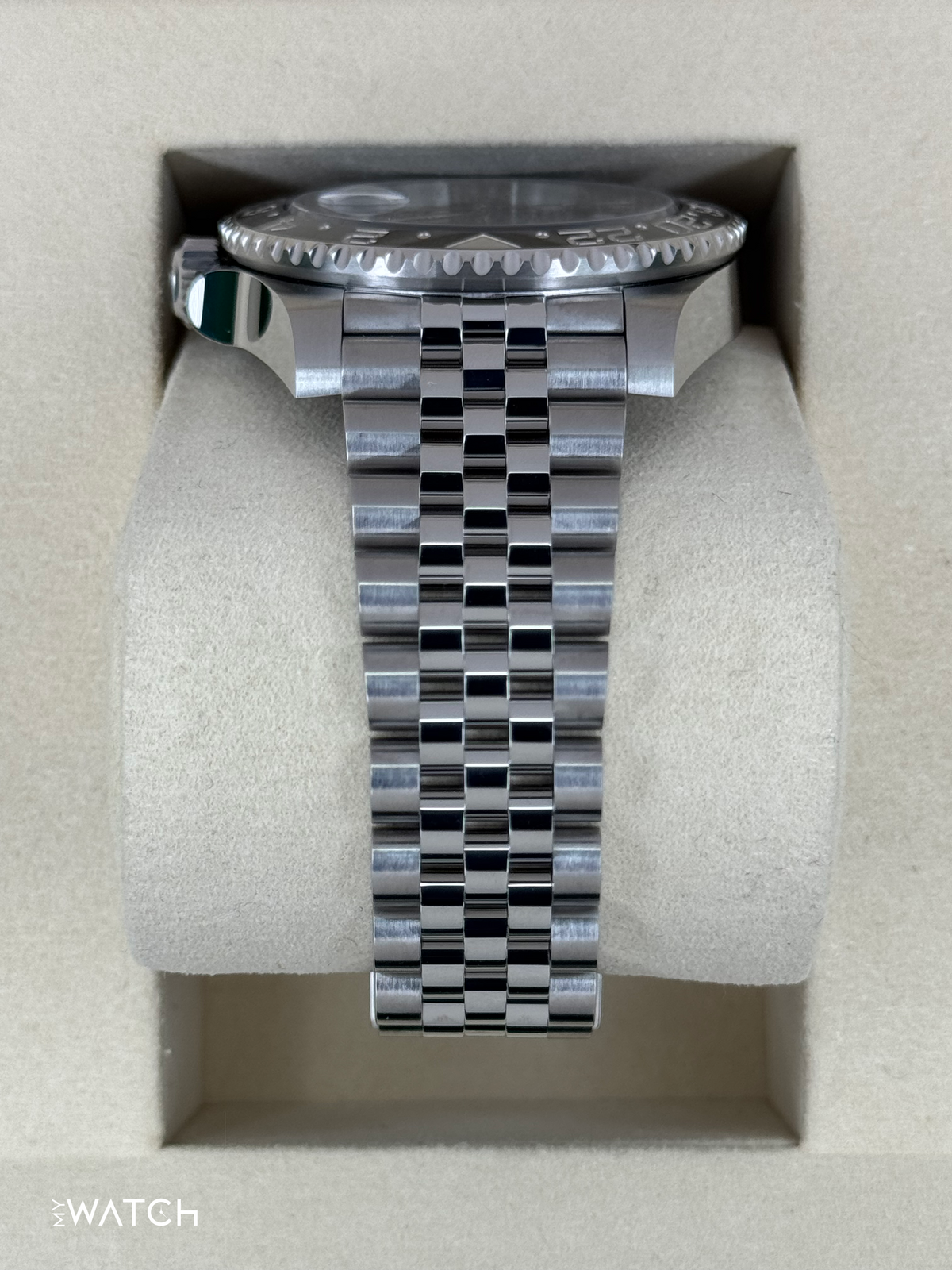 NEW 2026 Rolex GMT-Master II Bruce Wayne 40mm 126710GRNR Jubilee