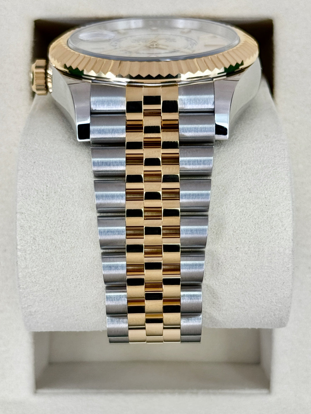 NEW 2026 Rolex Sky-Dweller 42mm 336933 Jubilee White Dial