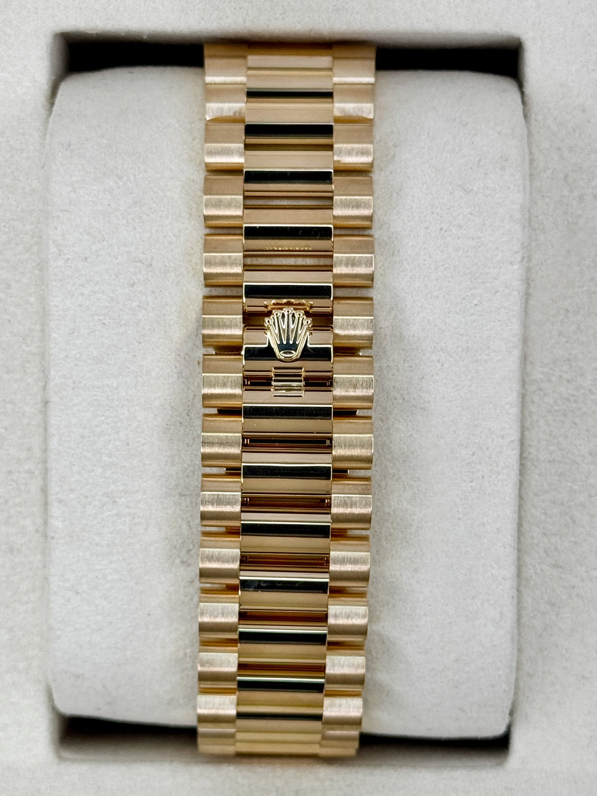 NEW 2026 Rolex Day-Date 40mm 228348RBR Presidential Green Roman Numeral Dial