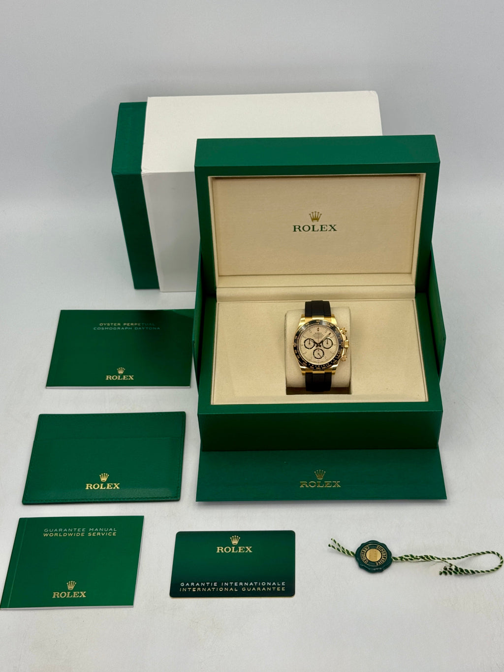 2025 Rolex Daytona 40mm 126518LN Yellow Gold Oysterflex Champagne Dial