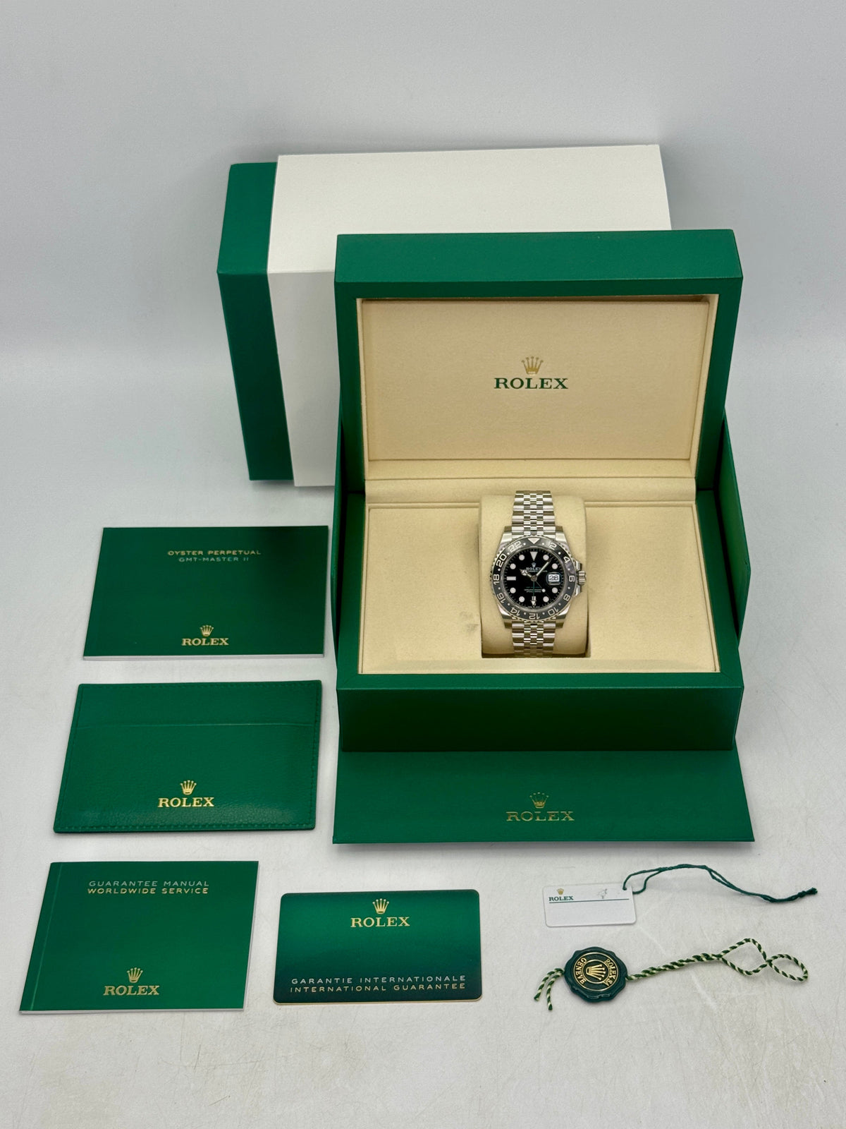 NEW 2026 Rolex GMT-Master II Bruce Wayne 40mm 126710GRNR Jubilee