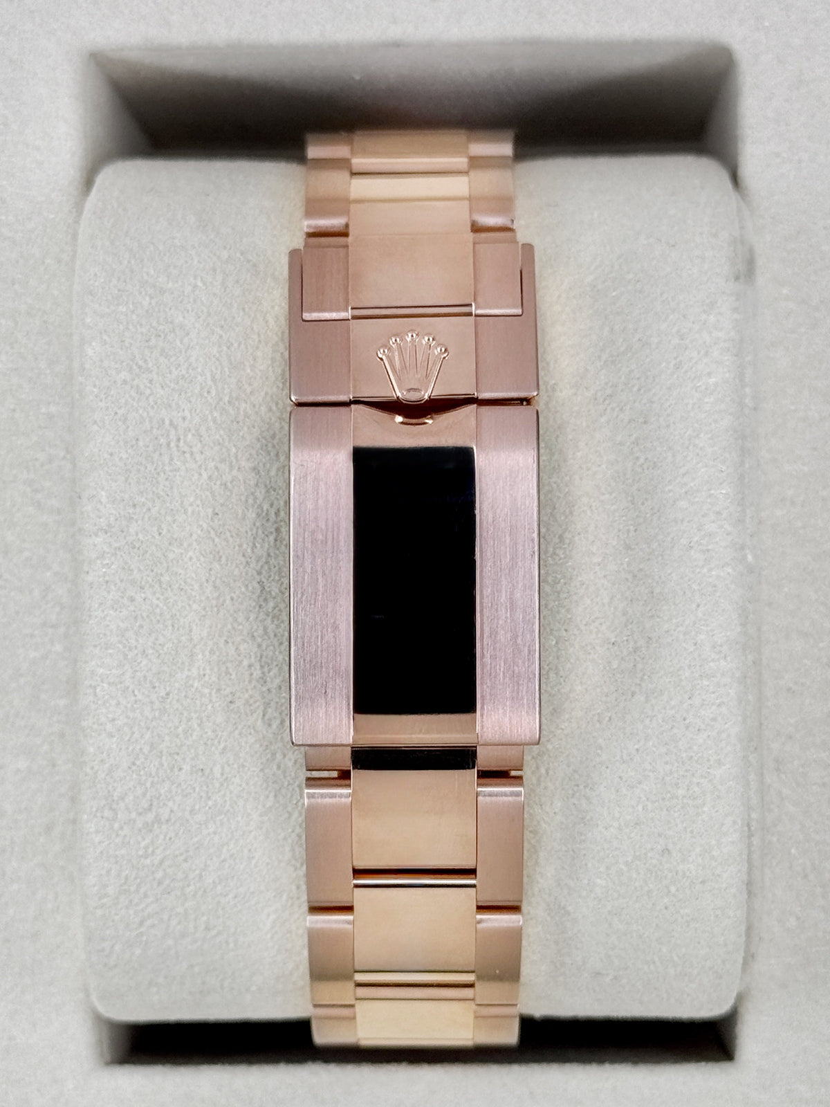 2026 Rolex Daytona 40mm 126505 Rose Gold Sundust Dial