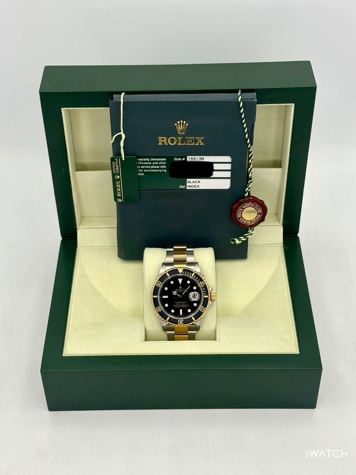 2009 Rolex Submariner 40mm 16613LN Two-Tone Black Dial (Collectors Set)