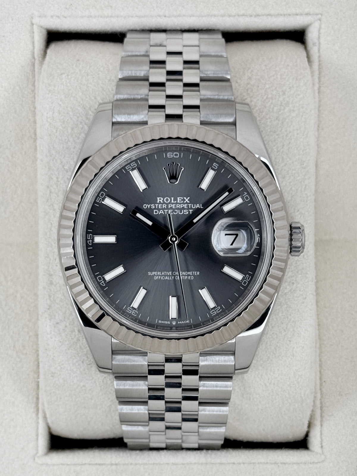 2021 Rolex Datejust 41mm 126334 Stainless Steel Jubilee Rhodium Dial