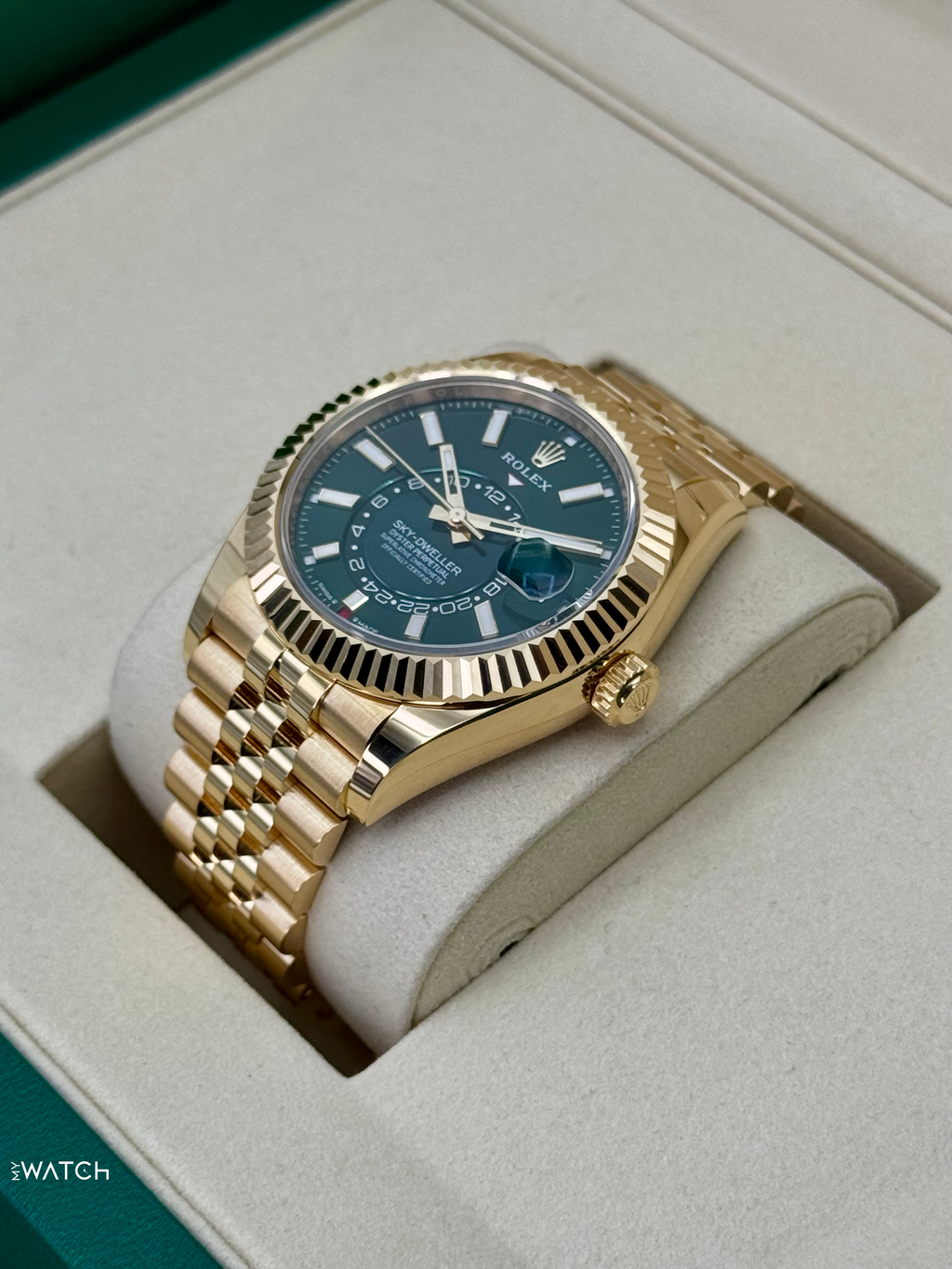 NEW 2026 Rolex Sky-Dweller 42mm 336938 Yellow Gold Jubilee Green Dial