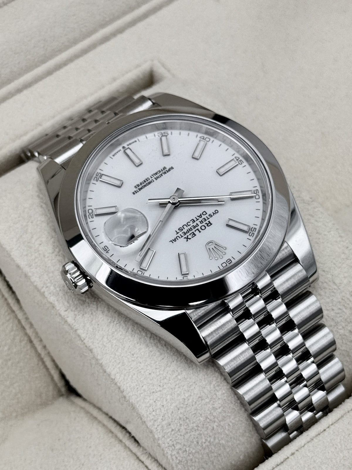 2024 Rolex Datejust 41mm 126300 Stainless Steel Jubilee White Dial