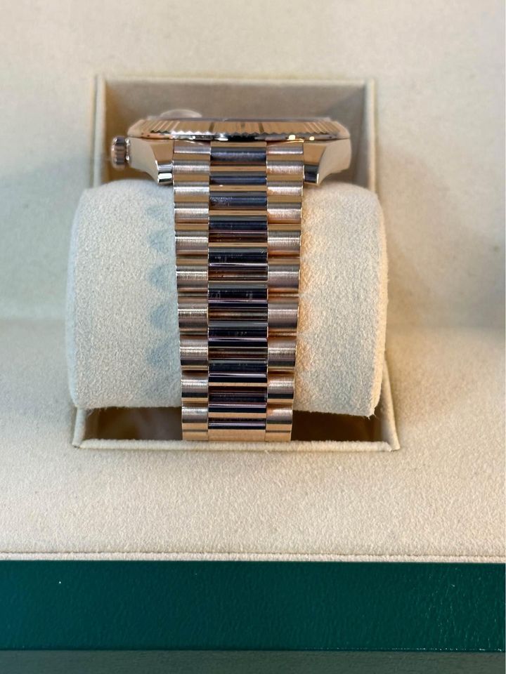 2020 Rolex Day-Date 40mm 228235 Presidential Rose Gold Sundust Dial