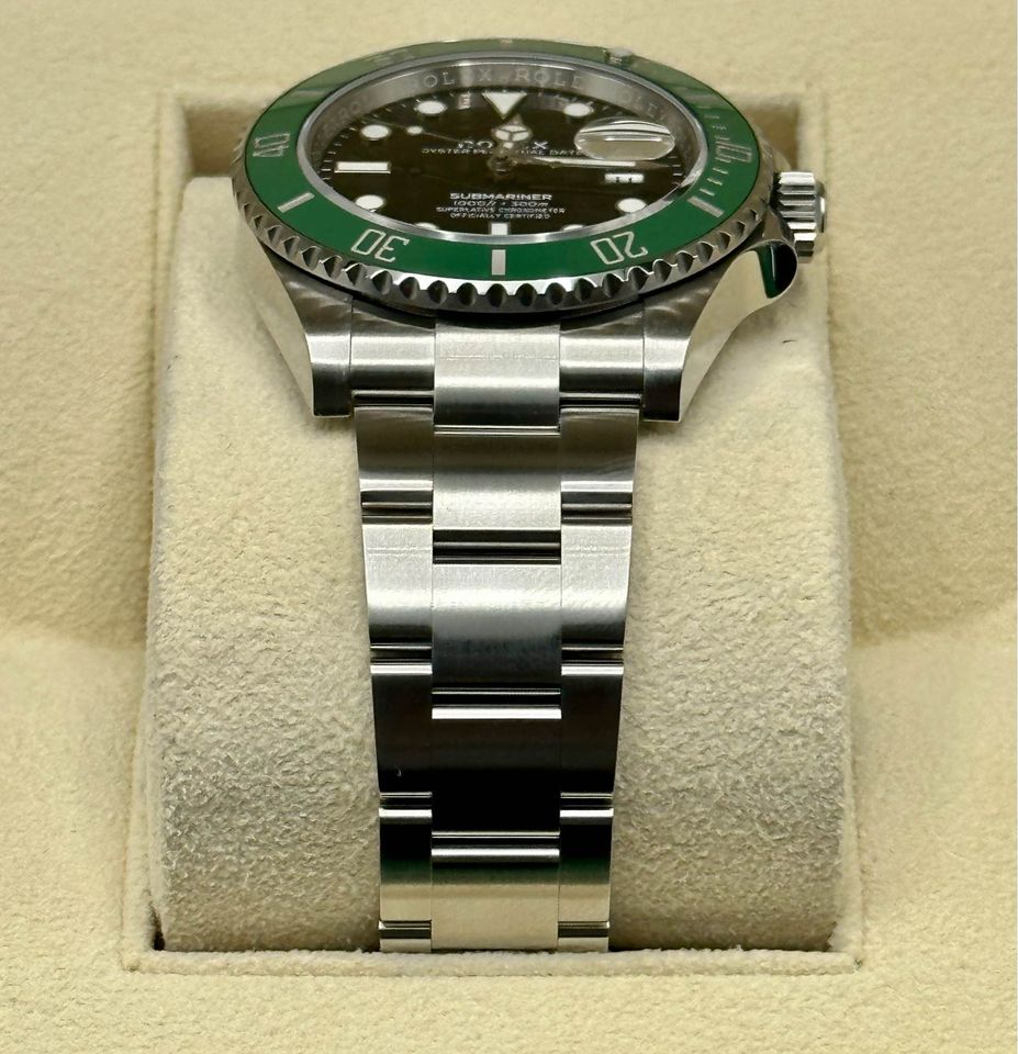 NEW 2023 Rolex Submariner "Starbucks" 41mm 126610LV Black Dial