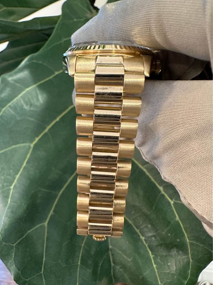 1995 Rolex Day-Date 36mm 18238 Presidential Rare Myriad Dial