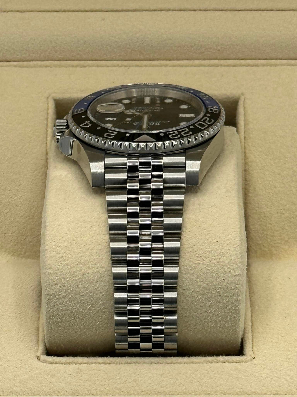2020 Rolex GMT Master-II "Batgirl" 40mm 126710BLNR Jubilee