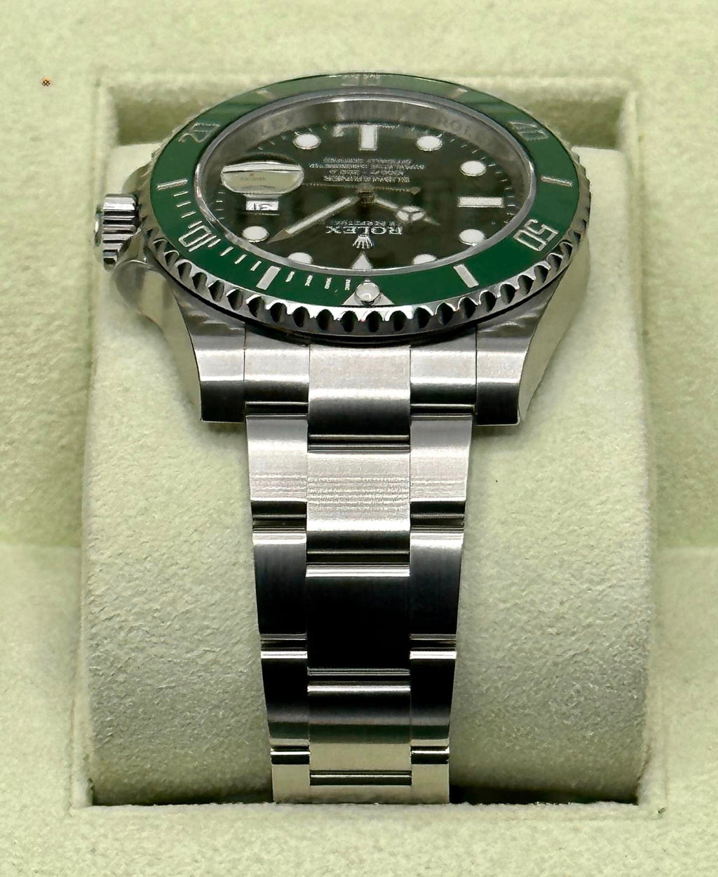 NEW OLD STOCK 2014 Rolex Submariner "Hulk" 40mm 116610LV Green Dial