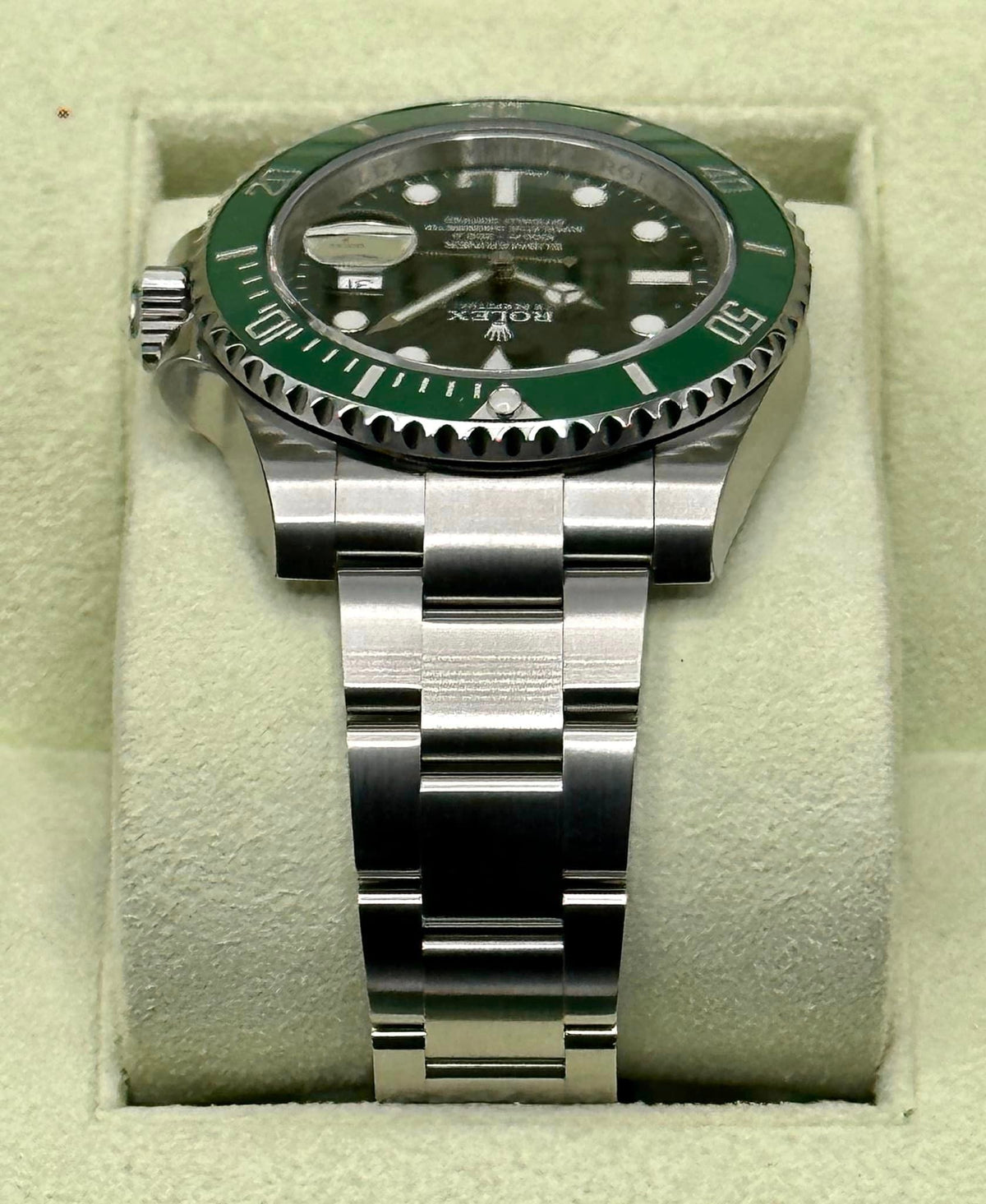 NEW OLD STOCK 2014 Rolex Submariner "Hulk" 40mm 116610LV Green Dial